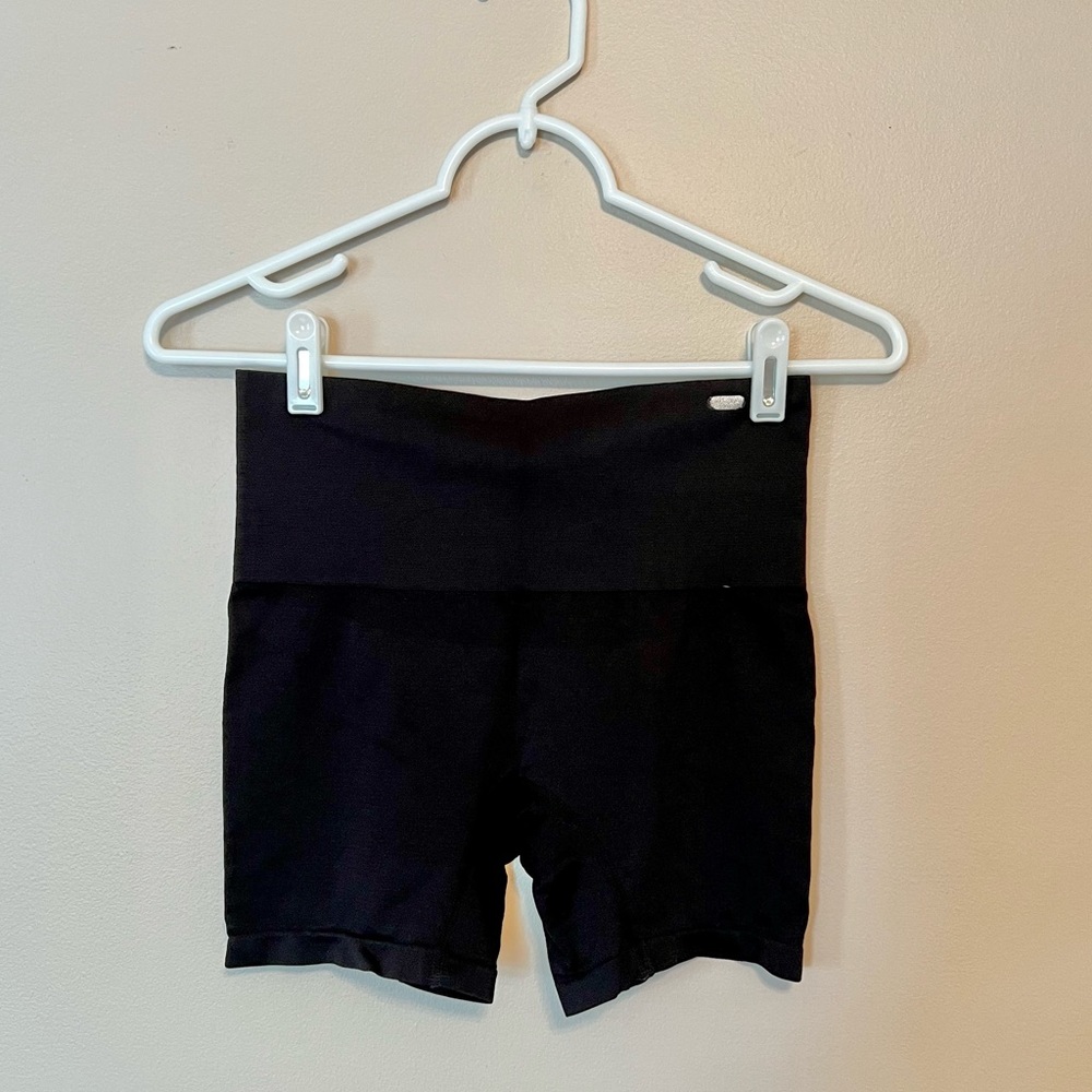 Jockey Black Shape-wear Shorts, Size M